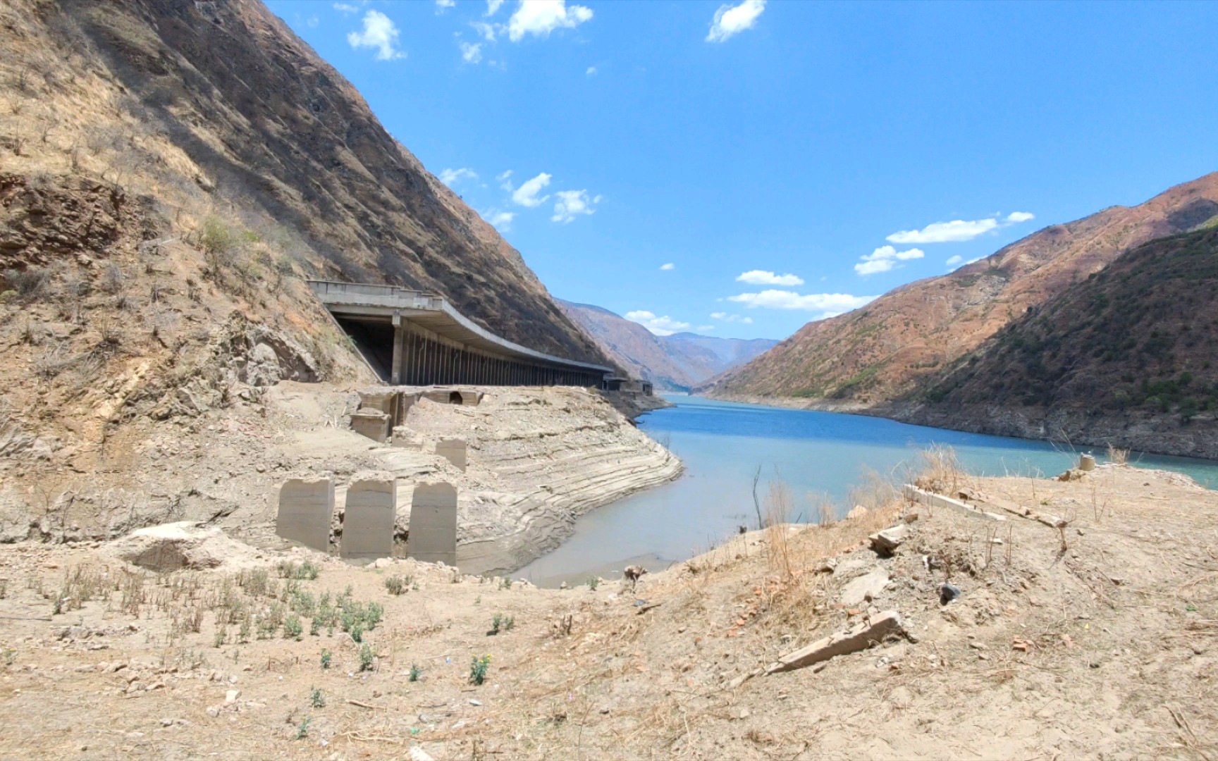 计划修大峡谷铁路旅游专线-大峡谷铁路旅游专线：连接梦想与现实的桥梁，带你领略大自