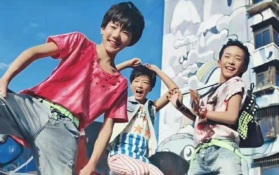 tfboys的游戏快乐大本营-TFBOYS 在快乐大本营的欢笑瞬间，谁是卧底、撕